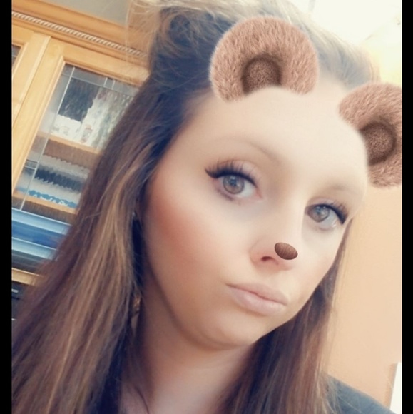 Meet your Posher, Mackenzie - Picture 1 of 1